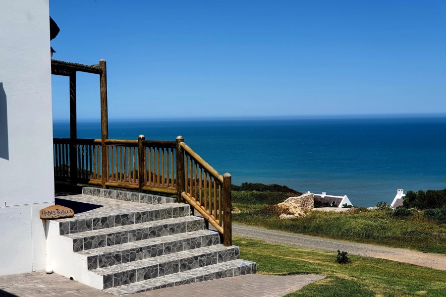 4 Bedroom Property for Sale in Fynbosstrand Western Cape